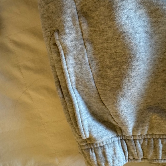 Lululemon Oversized Scuba Sweatpants - Picture 4 of 6